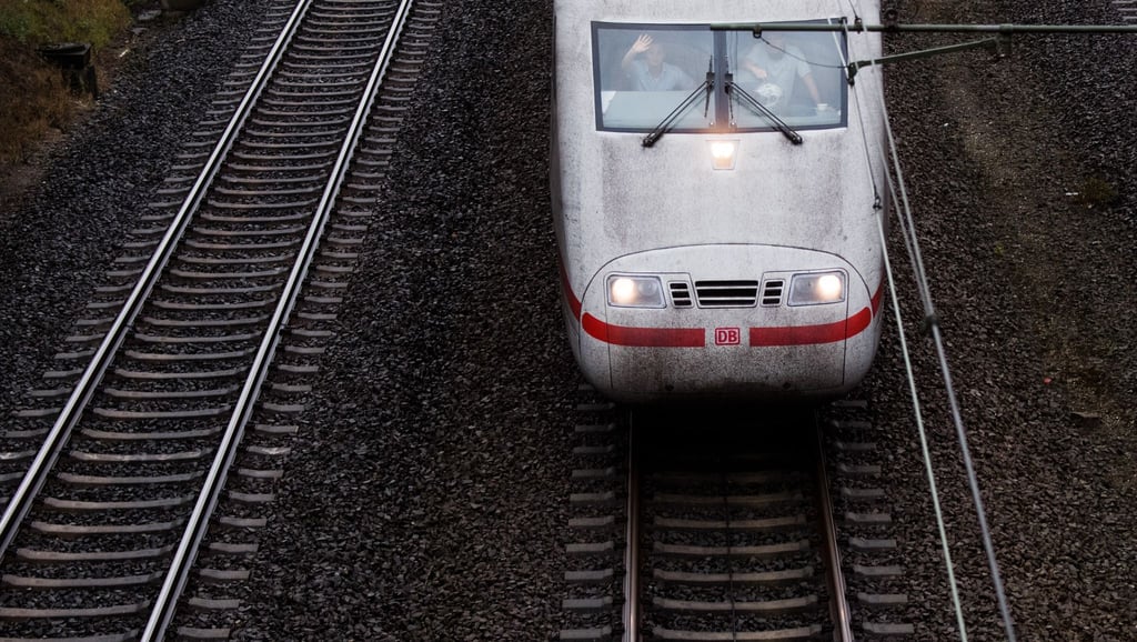 Reisende müssen mit Problemen auf der Strecke Hannover-Berlin rechnen. (Symbolbild)