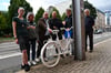 Die Geisterräder in Magdeburg werden derzeit aufgearbeitet. Ein fertiges Rad wurde jetzt aufgestellt. Sie erinnern an Radfahrer, die bei Verkehrsunfällen gestorben sind. 