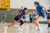 Olivia  Herrmann (l.), hier in einem Testspiel, war mit neun Toren erfolgreichste Werferin der HCB-Frauen in Niederndodeleben. 