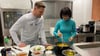 Restaurantchefin Huong Trute aus Wernigerode lüftet für den Sternekoch Robin Pietsch bei Dreharbeiten für "Mein Lokal, Dein Lokal" ihre Küchengeheimnisse.