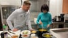 Restaurantchefin Huong Trute aus Wernigerode lüftet für den Sternekoch Robin Pietsch bei Dreharbeiten für "Mein Lokal, Dein Lokal" ihre Küchengeheimnisse.