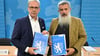 Thüringens Innenminister Georg Maier (SPD) und der Präsident des Landesverfassungsschutzes, Stephan Kramer, stellen den neuen Verfassungsschutzbericht vor.