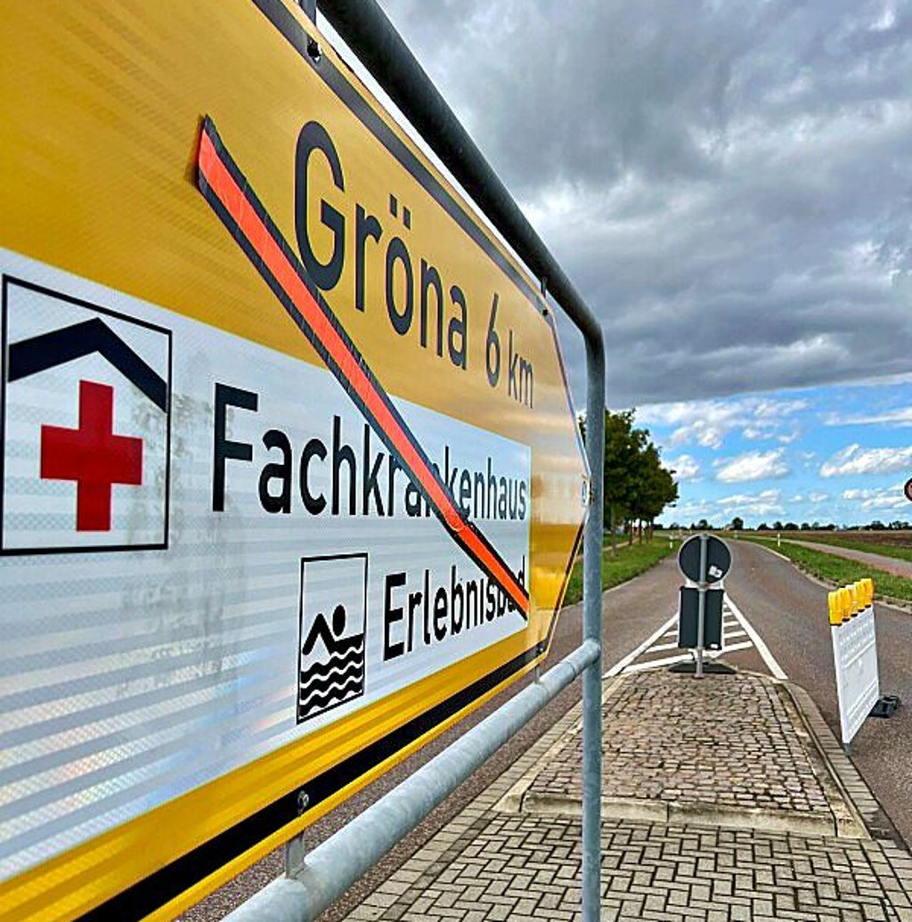 Auch die Verbindungsstraße zwischen den beiden Kreisverkehren in Neuborna und der Kalistraße ist derzeit gesperrt.