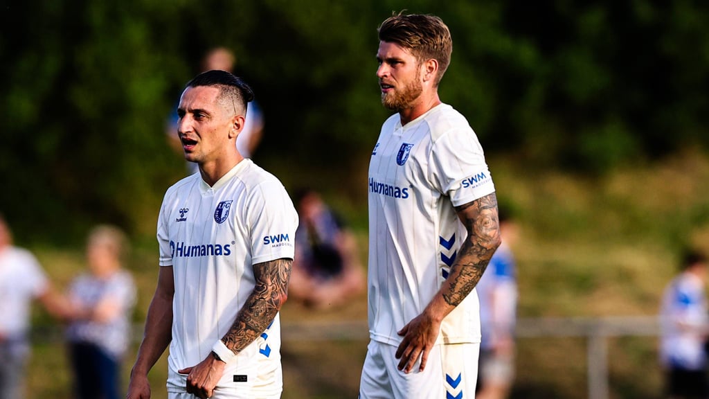 Marcus Mathisen (re.) fehlte beim Training am Montag. Am Samstag tritt der 1. FC Magdeburg gegen den FC Schalke 04 an.
