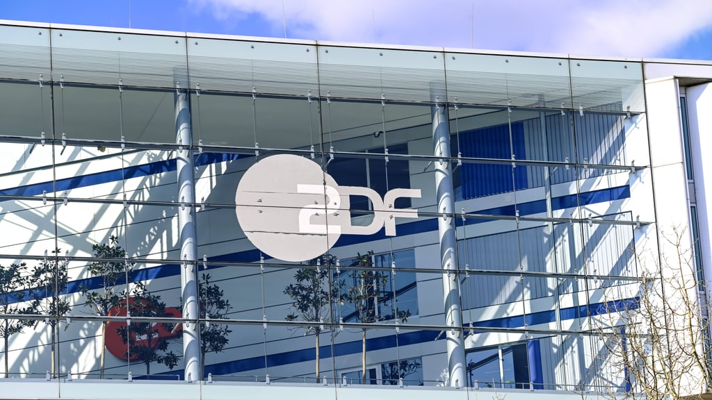 Nach 15 Jahren sendet das ZDF ab dem 18. November 2025 nur noch in HD-Qualität.