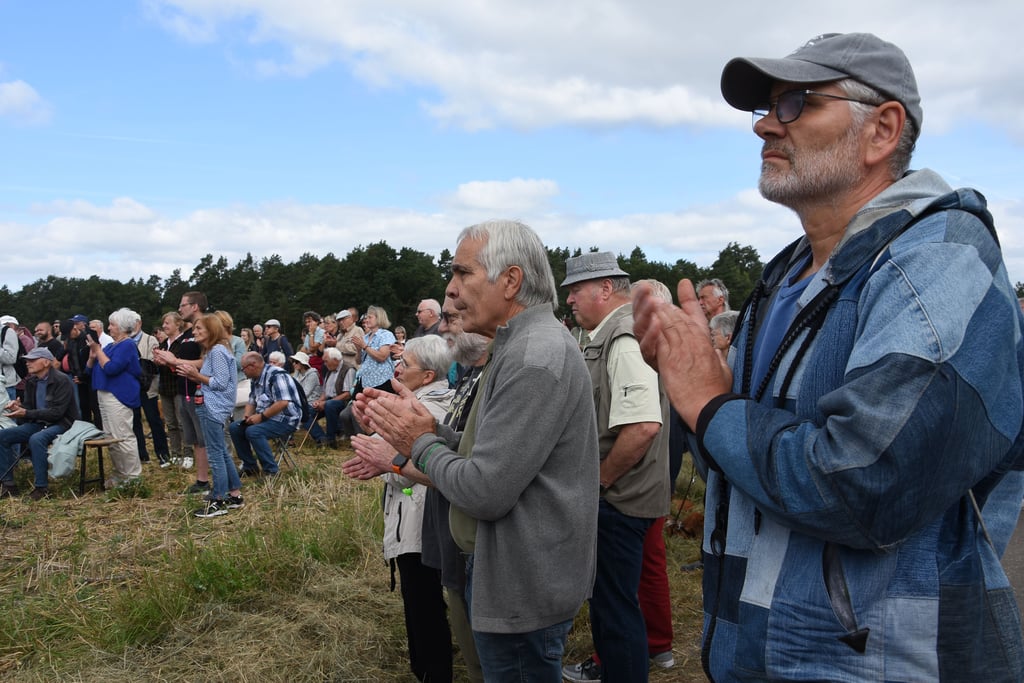 Dieses Foto entstand im August 2025 während der jüngsten Demonstration gegen die dauerhafte Einlagerung von Giftmüll in Brüchau.