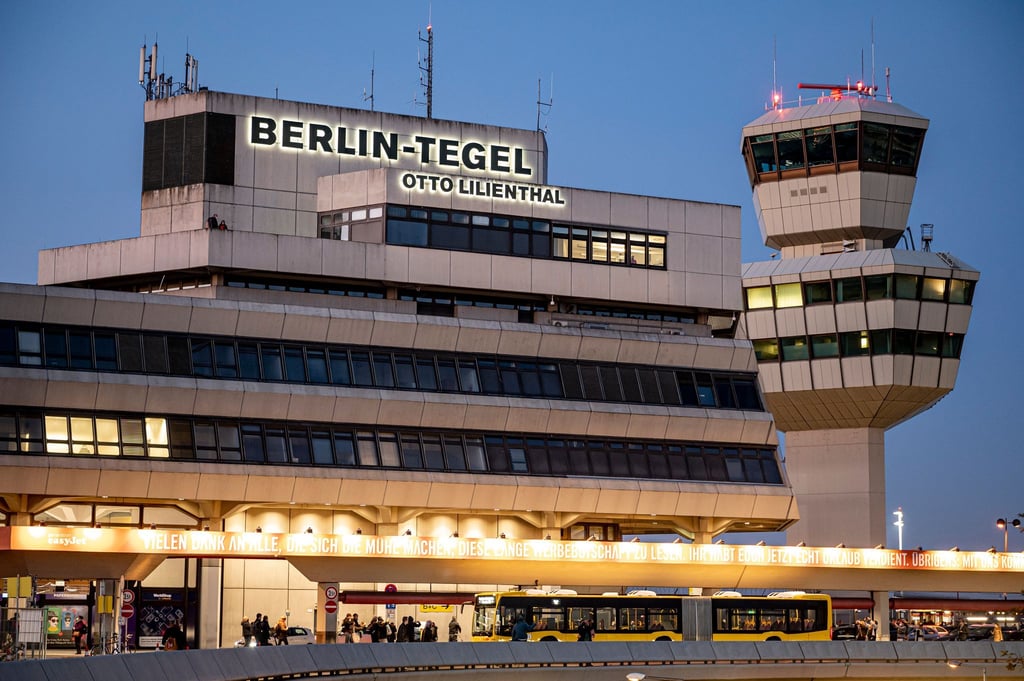 Im Terminal A des früheren Flughafens Tegel sollen Teile der Berliner Hochschule für Technik unterkommen - die Sanierung dauert aber länger als geplant. (Archivbild)