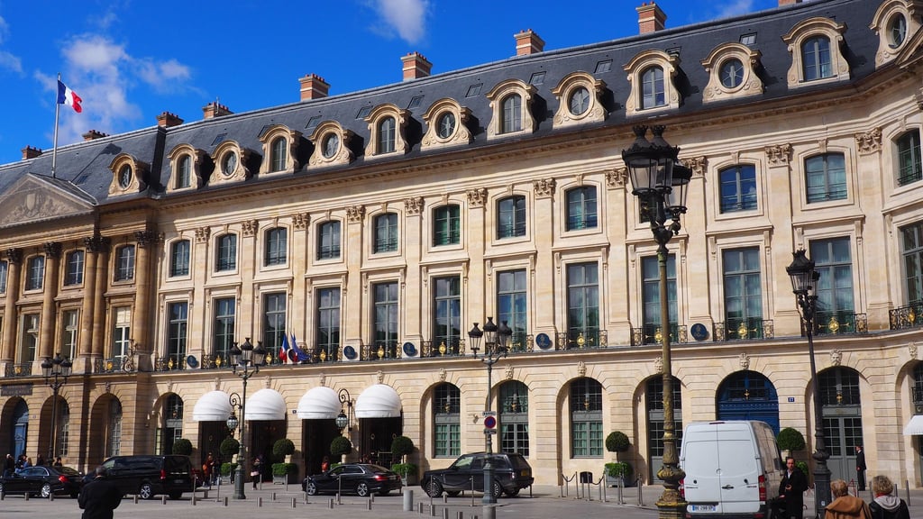 Das Hotel Ritz an der Place Vendome. (Archivbild)