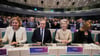 Mario Draghi (M.l.) und Ursula von der Leyen (M.r.) in Brüssel. Vor fast genau einem Jahr hat der frühere EZB-Chef seinen Bericht über Europas Wettbewerbsfähigkeit vorgestellt.