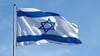 Sollen am 7. Oktober Israel-Flaggen an öffentlichen Gebäuden wehen? Es ist der zweite Jahrestag des Hamas-Terrorüberfalls auf Israel. (Symbolbild)