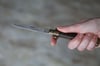 Mit einem Messer ging der Angeklagte auf seinen Bruder los. 