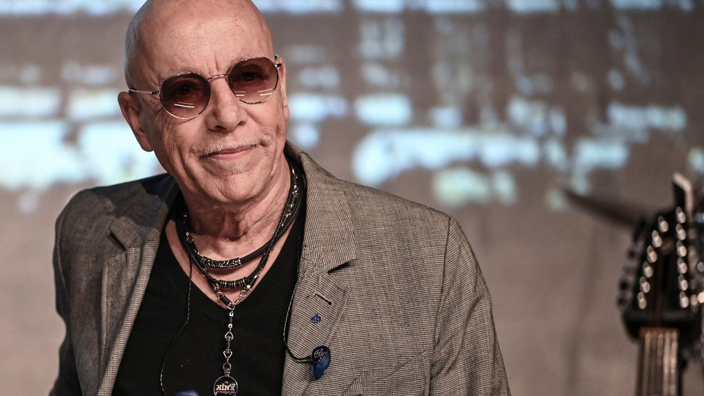 Knapp drei Jahre nach dem Ende von City beginnt eine neue Ära für Sänger Toni Krahl.