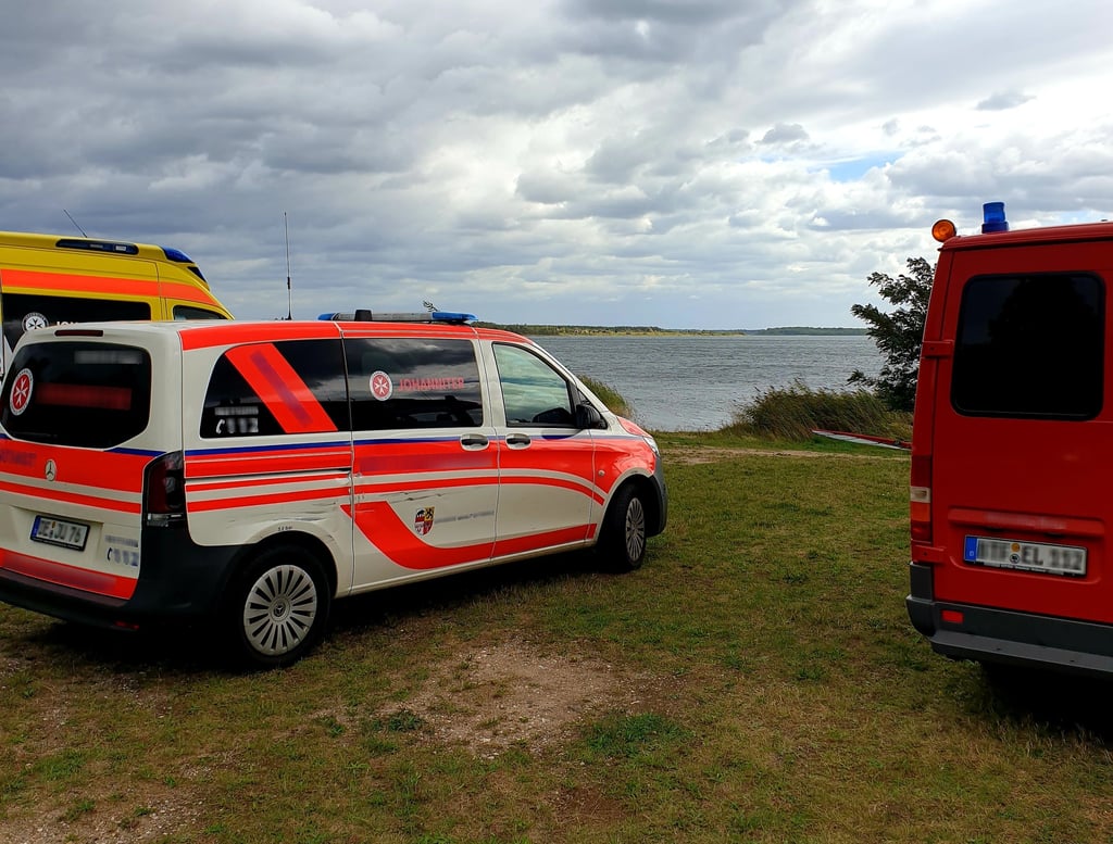 Sanitäter und Feuerwehr wurden am 16. September an die Goitzsche alarmiert.