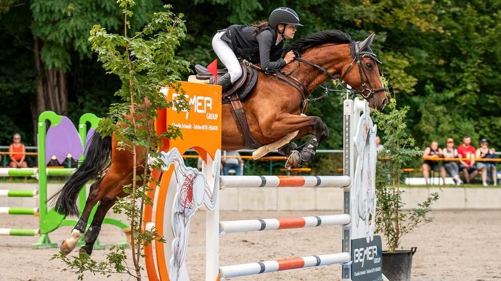 Der Wernigeröder SV Rot-Weiß erwartet zur 45. Auflage seines Reit- und Springturniers wieder Sportler aus vier Bundesländern sowie Harzer Amazonen wie hier Emma Schütze.
