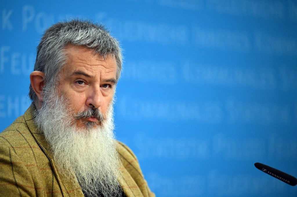 Thüringens Verfassungsschutzpräsident Stephan Kramer sieht seinen künftigen Amtskollegen auf Bundesebene, Sinan Selen, vor schwierigen Aufgaben. (Archivbild)