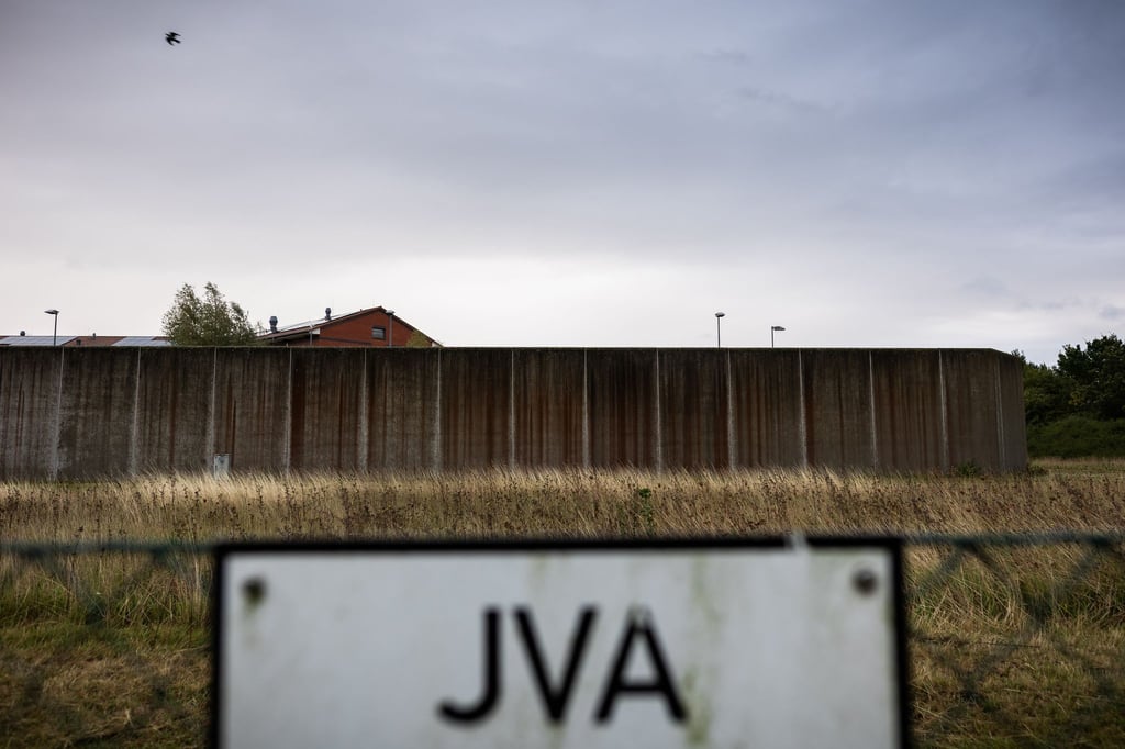 Blick auf die Justizvollzugsanstalt Sehnde in der Region Hannover.