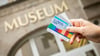 Citypässe wie die Lisboa Card für Lissabon können sich für Städtereisende lohnen - wenn das Angebot der Pässe mit den Urlaubsplänen zusammenpasst. Andernfalls zahlt man eher drauf, als zu sparen.