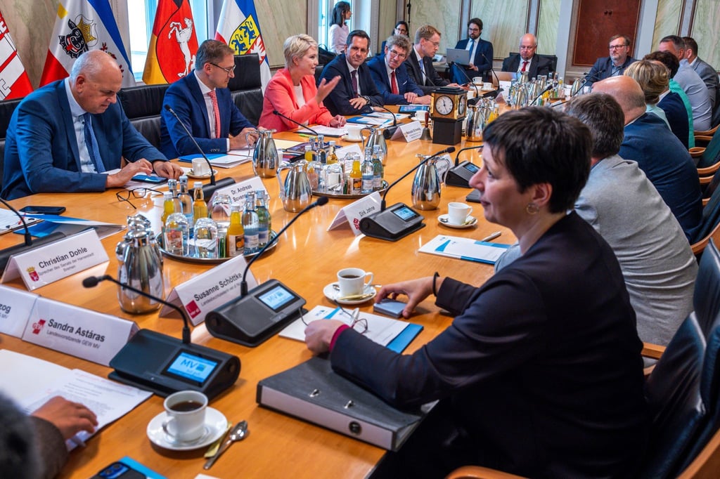 Der Ausbau der Windkraft-Nutzung auf See war zentrales Thema beim Treffen der norddeutschen Regierungschefs in Schwerin.