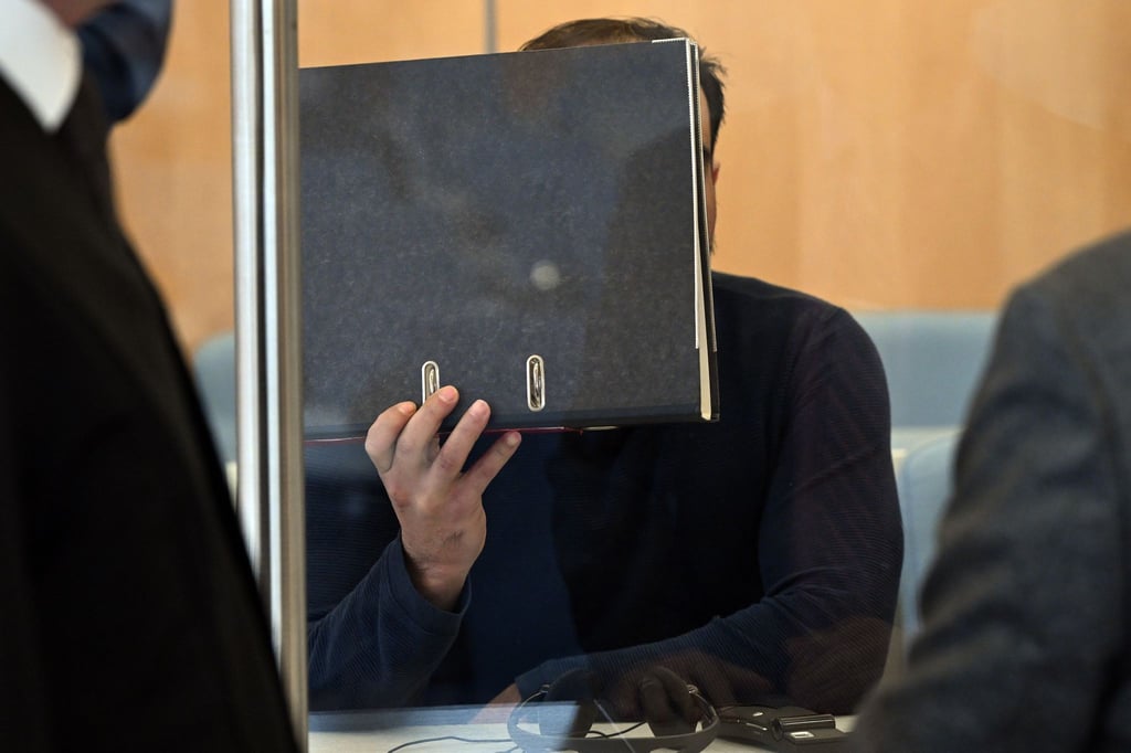 Urteil gegen zwei mutmaßliche IS-Terroristen verkündet. (Archivbild)