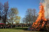 Das Osterfeuer in Burg ist bei vielen Bürgern beliebt. Nun gibt es die gute Nachricht: Auch die nächsten Jahre ist die Veranstaltung gesichert.