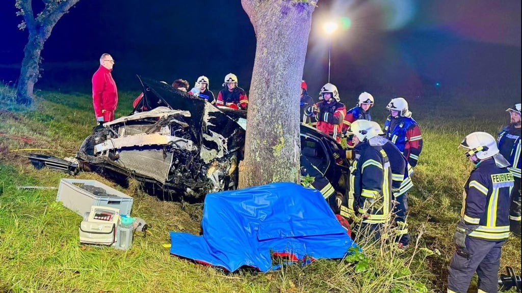 Bei einem Unfall zwischen Radis und Kemberg wurde ein 19-Jähriger schwer verletzt. 