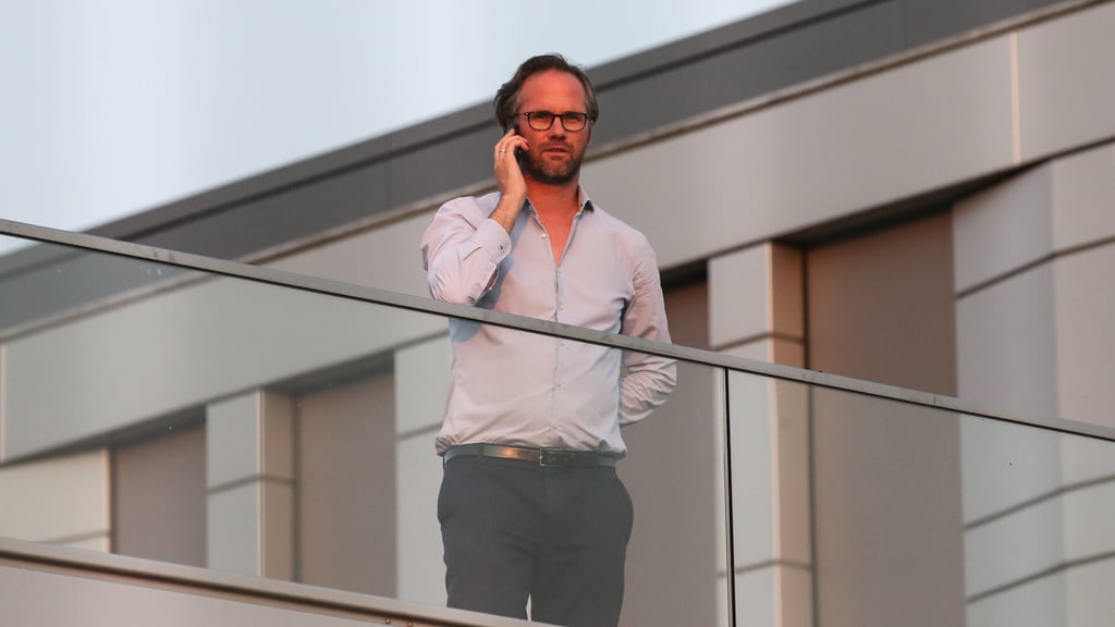 Telefonmann: Florian Scholz.