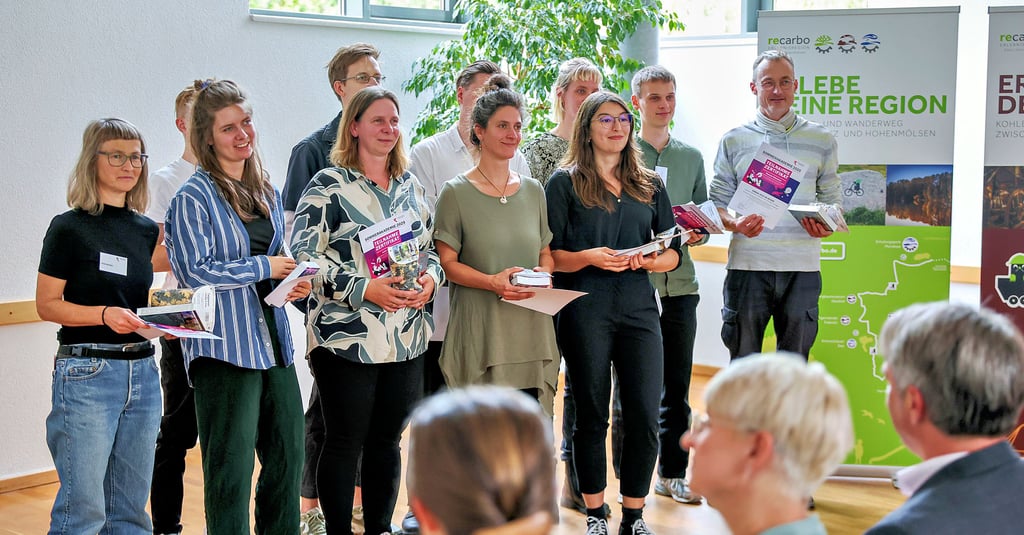 Die diesjährige Sommerakademie der Hohenmölsener ulturstiftung brachte viele glückliche Gewinner hervor.
