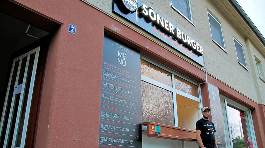 Der Söner Burger am Hubertusplatz feiert an diesem Wochenende seine große Eröffnung.