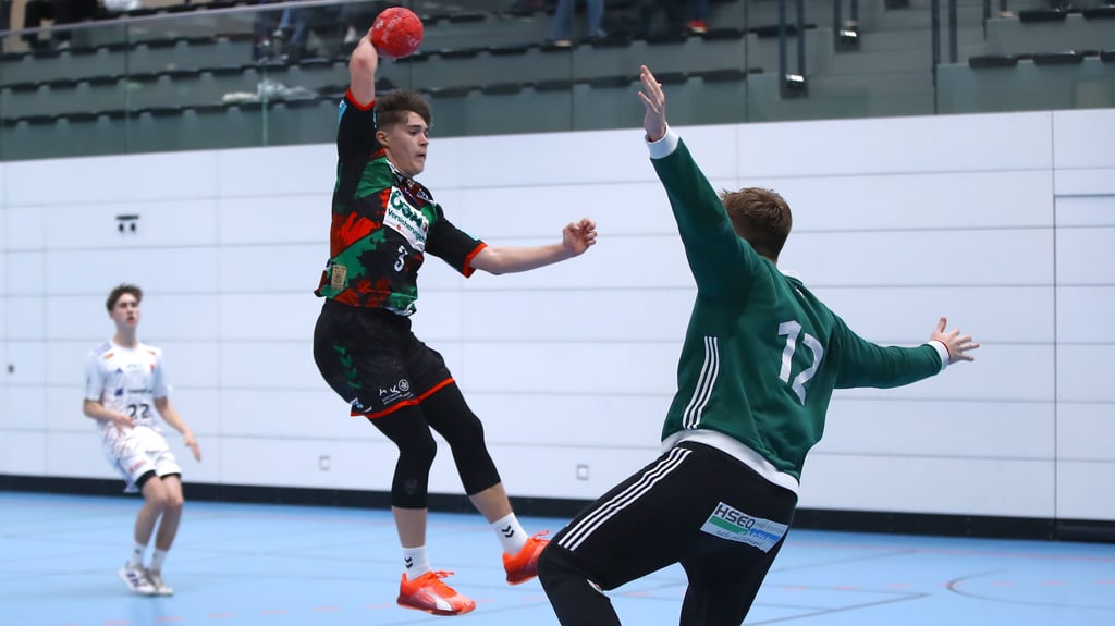 Co-Kapitän Oskar Pakebusch – hier in der vergangenen Saison gegen Hamburg – erzielte beim Auftaktsieg in Potsdam vier Tore.