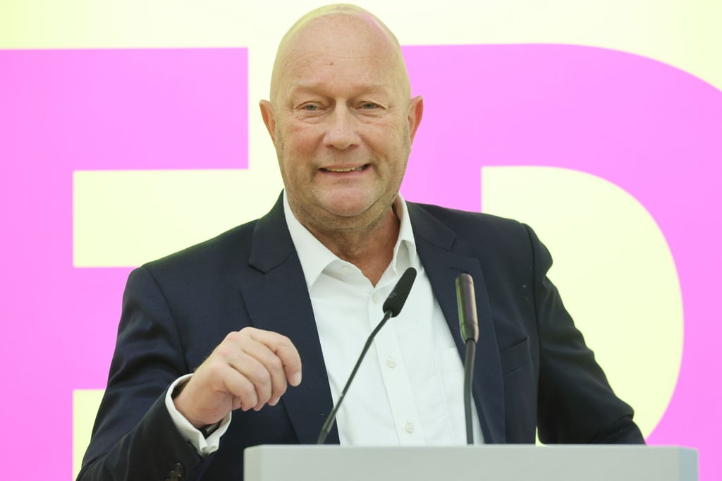 Der frühere Thüringer FDP-Landespolitiker Thomas Kemmerich schließt sich nach seinem FDP-Austritt dem von Ex-AfD-Chefin Frauke Petry gegründeten „Team Freiheit“ an. (Archivbild)