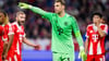 Manuel Neuer führt die Bayern als Torwart und Kapitän an.
