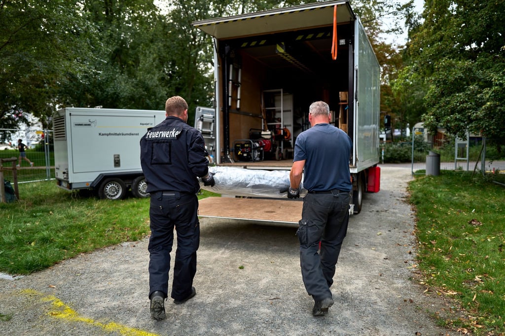 Die in Berlin-Mitte gefundene Brandbombe gilt nach Experteneinschätzung als nicht gefährlich.