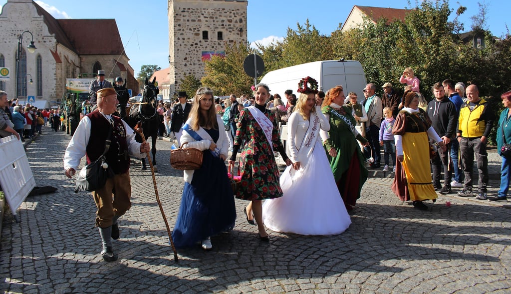 Höhepunkt des Zerbster Erntedankfestes ist wie immer der große Festumzug am Sonntagnachmittag.