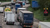 Autobahn-Projekten in NRW drohen Finanzierungslücken. (Archivbild)