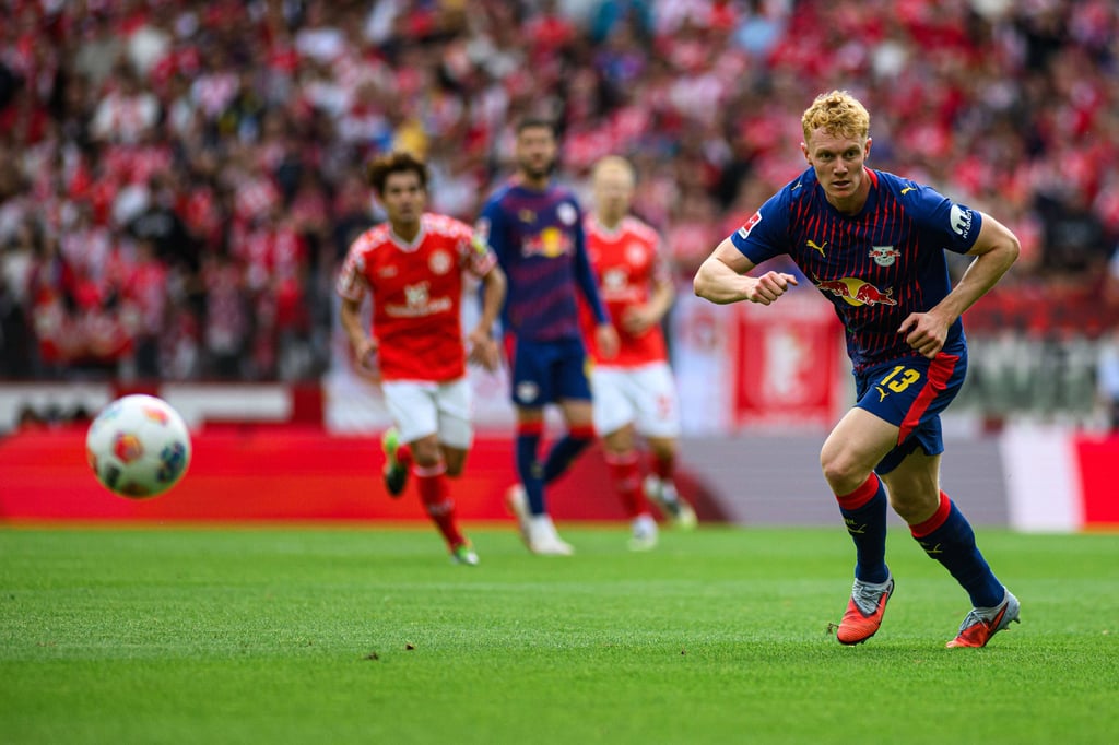 Nicolas Seiwald für RB Leipzig im Spiel gegen den 1. FSV Mainz 05.