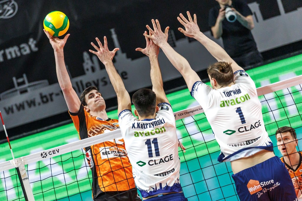 Die Volleys und Hanes (l.) bereiten sich auf die neue Saison vor. (Archivbild)