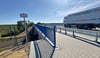 Autofahrer können seit Freitag wieder über die neue B184-Brücke bei Roitzsch zwischen Bitterfeld und Delitzsch fahren.