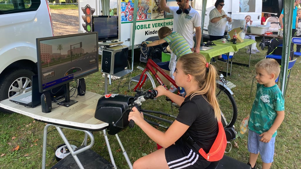 Der Genthiner Radsport Club hat eine virtuelle Fahrsimulation angeboten.
