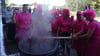 Plummusfest in Goldbeck (Landkreis Stendal) am Sonnabend, 20. September 2025: Das „Team Pink“ aus Goldbeck gewinnt nach 2024 erneut die Blindverkostung (von links): Lars Francke, Daniel Köhler-Scholz, Dirk Scholz, Marion Eggert-Köppe, Tobias Tämmerich und Kai Oesemann.
