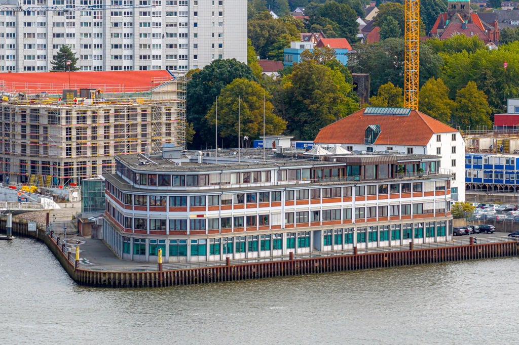 Deutschlands größter Rüstungskonzern Rheinmetall steht vor der Übernahme der Marinesparte der Bremer Werftengruppe.