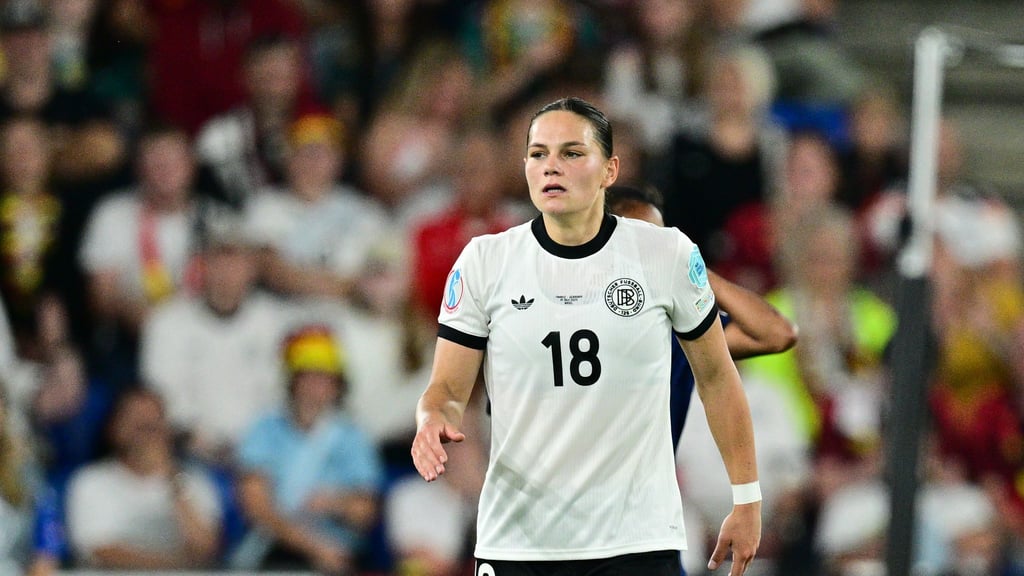 Leipzigs Nationalspielerin Giovanna Hoffman traf zum 3:4 bei Eintracht Frankfurt.