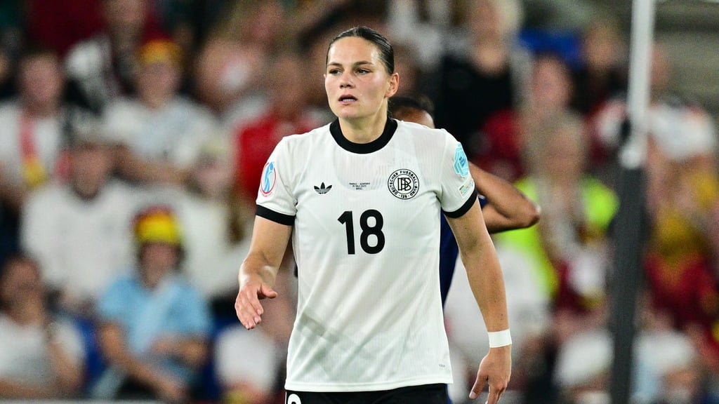 Leipzigs Nationalspielerin Giovanna Hoffman traf zum 3:4 bei Eintracht Frankfurt.