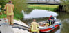Kameraden der FFW Löderburg starten die Suche von der Bode aus.