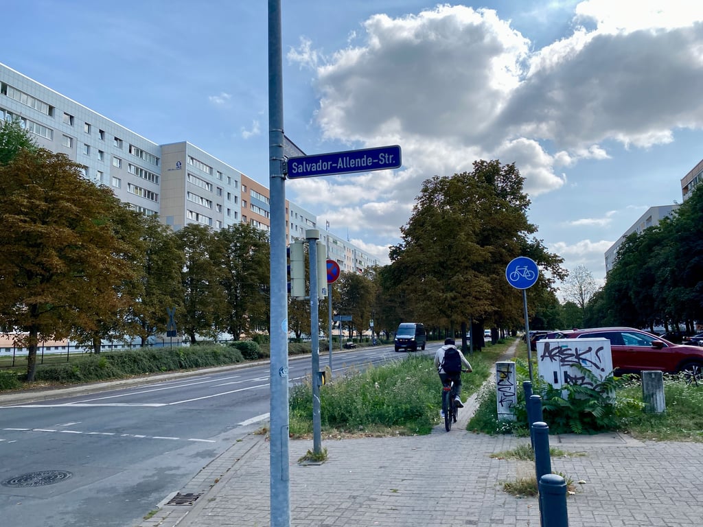 Die Erneuerung des Radwegs Barleber Straße ist in Magdeburg Thema.