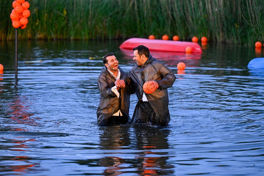 Beim direkten Kajak-Duell gingen Ali Güngörmüş (links) und Steffen Henssler baden.