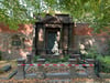Am Gruson-Grab auf dem Magdeburger Südfriedhof finden Sanierungsarbeiten statt.