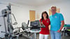 Sogar einen Fitnessraum für das gezielte körperliche Training ihrer Patienten haben Kirstin und Michael Groß in der Nebraer Praxis eingerichtet.
