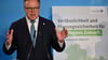 Thüringens Ministerpräsident Mario Voigt (CDU) sieht beim Ausbau der Verteidigungsfähigkeit Deutschlands in den ostdeutschen Ländern Potenziale. (Archivbild)