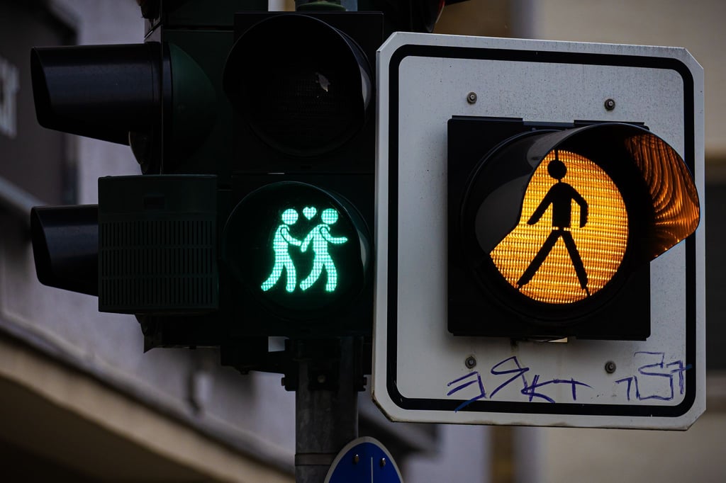 Rechtsstreit um gleichgeschlechtliche Ampelpärchen: Das Verwaltungsgericht Hannover weist die Klage ab.