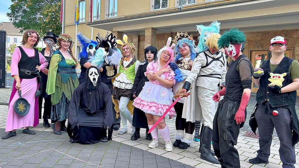 Ein Gruppenbild mit Cosplayern